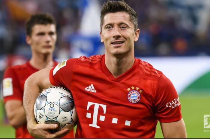 Robert Lewandowski Pemain Sepak Bola Profesional