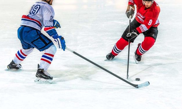 Olahraga Lapangan Es Dalam Bermain Keseruan Hockey