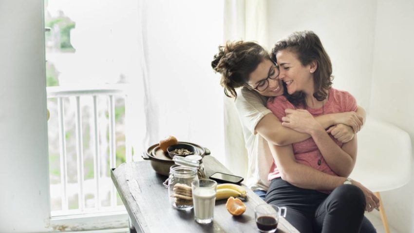 Penyimpangan Oriental Seks Sesama Perempuan