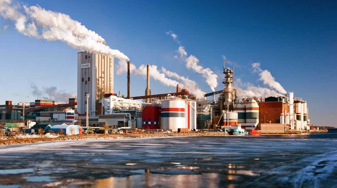 Bangunan Industri Atau Sebuah Pabrik Pusat Produksi