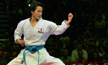 Olahraga Pertahanan Karate Yang Menyatukan Berbagai Gerakan