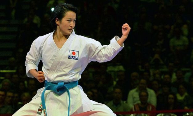Olahraga Pertahanan Karate Yang Menyatukan Berbagai Gerakan