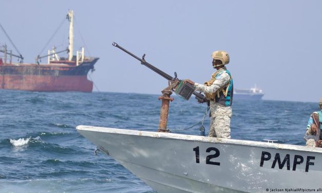 Sekelompok Penjahat Perompak Di Beberapa Kapal