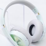 Perangkat Audio Earphones Yang Berukuran Kecil