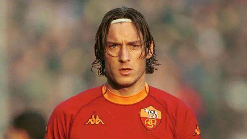 Mantan Gelandang Italia Francesco Totti Yang Gemilang
