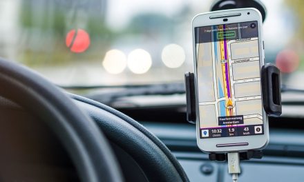 Pelacak Dan Penunjuk Arah Jalan Secara Online