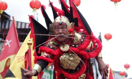 Peserta Atraksi Tatung Di Wilayah Kalimantan