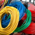 Penghubung Listrik Atau Jaringan Dengan Kabel