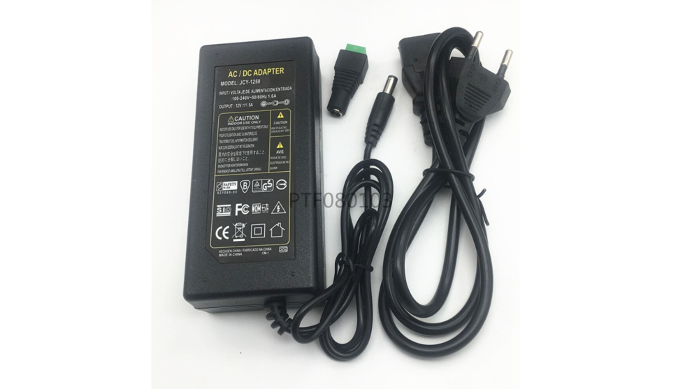 Perangkat Elektronik Adaptor Sebagai Penyesuai Kelistrikan