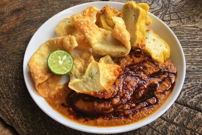 Jajanan Jalanan Batagor Yang Ramah Di Kantong
