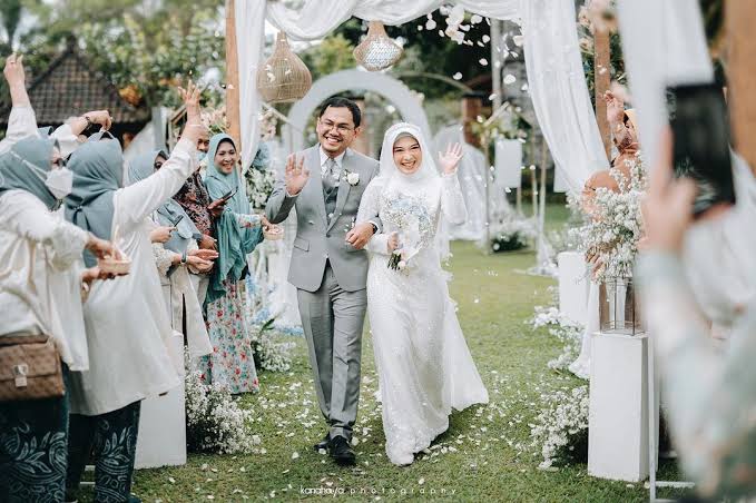 Kegiatan Perayaan Atau Pesta Dalam Sebuah Acara