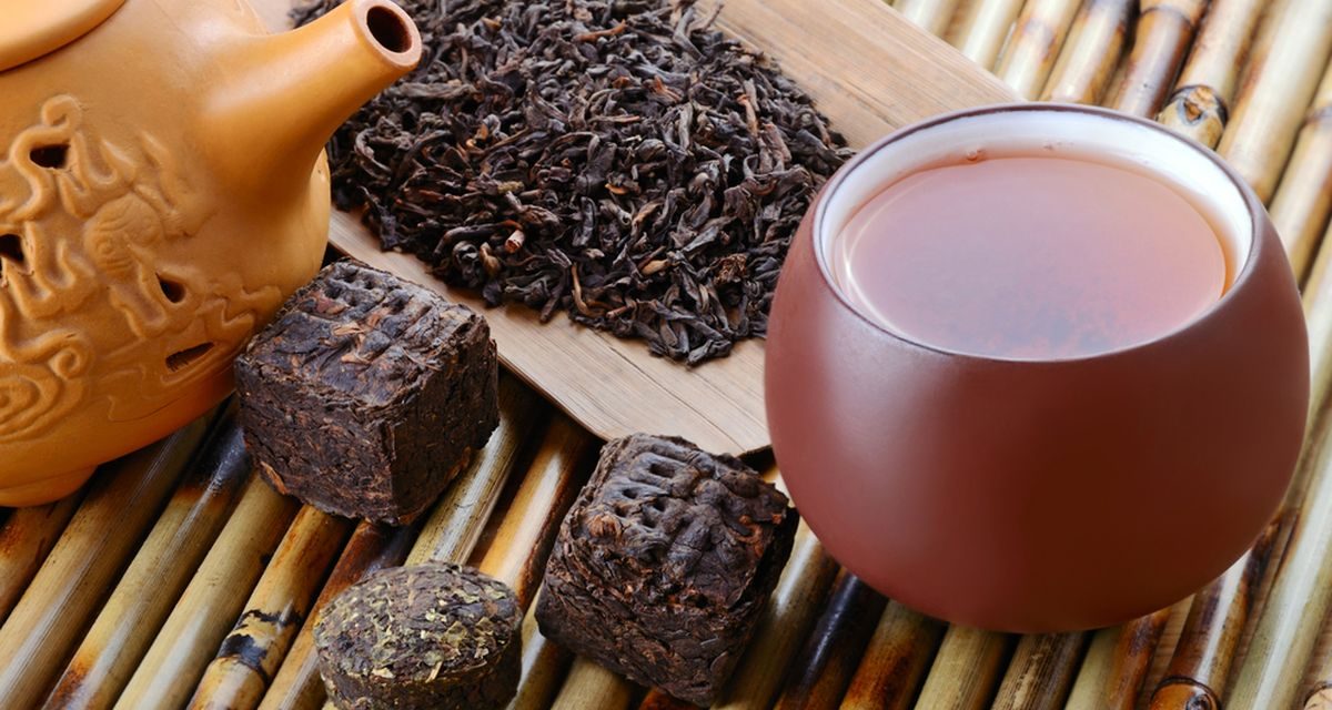 Sebuah Daun Teh Dengan Olahan Khusus Menjadi Minuman