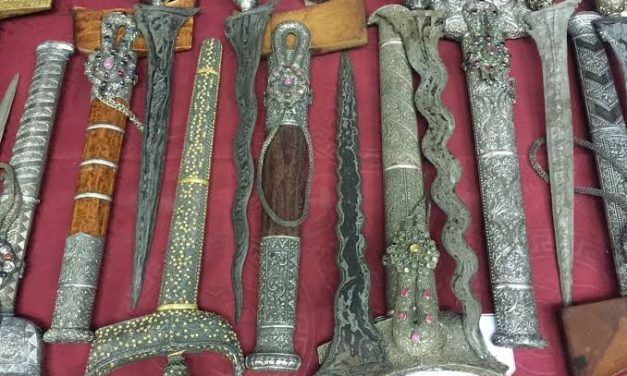 Suatu Benda Senjata Tradisional Keris Yang Mistis